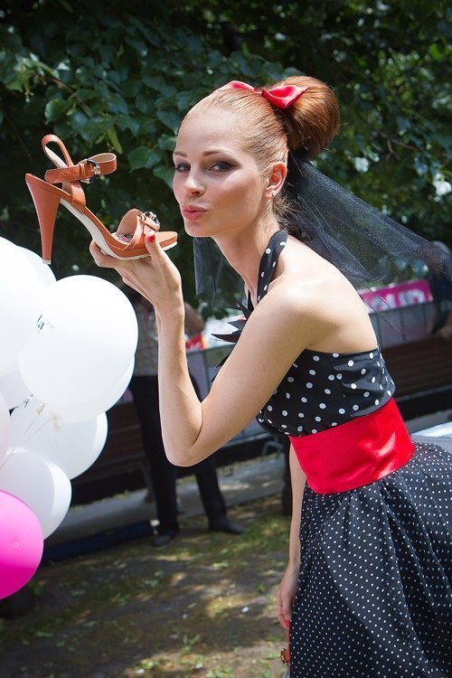 Glamour. Забег на шпильках