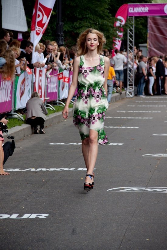 Glamour. Забег на шпильках