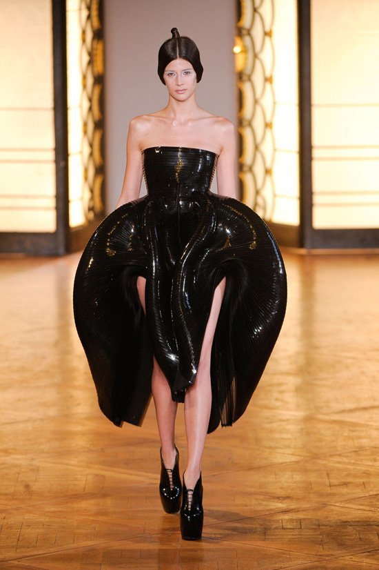 Ирис ван Херпен