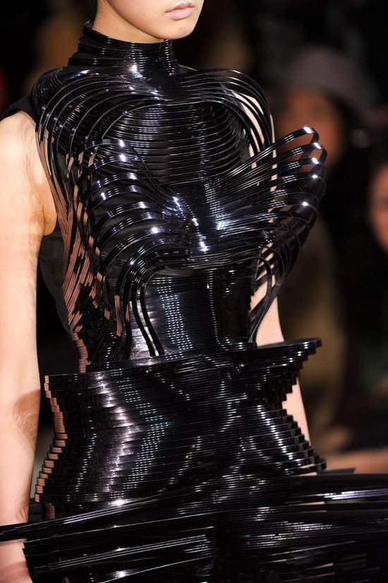 Ирис ван Херпен