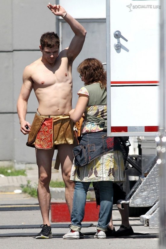 Келлан Латс