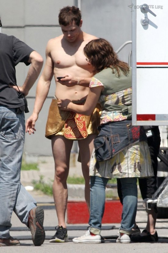 Келлан Латс