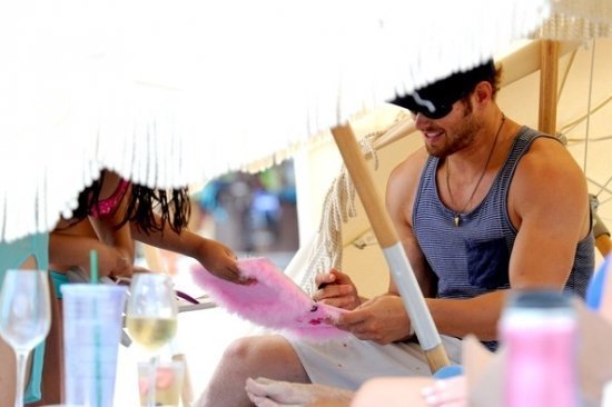 Келлан Латс