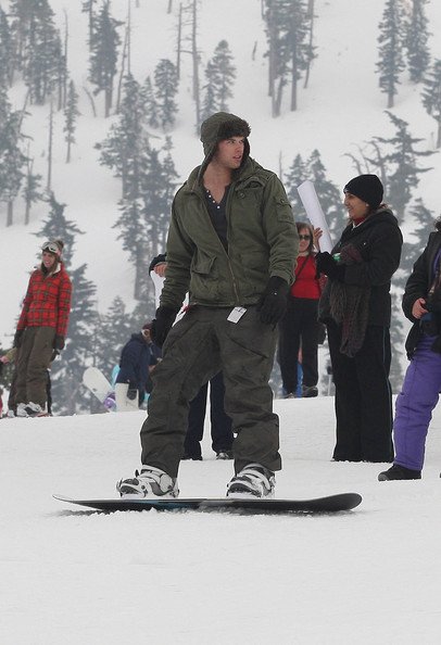 Келлан Латс