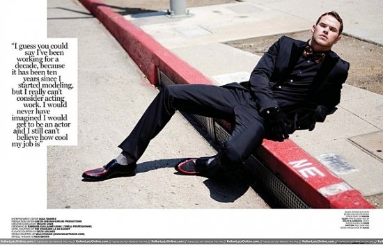 Келлан Луц для August