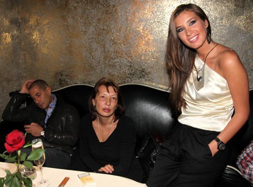 Кэти Топурия