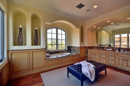 Ким Кардашьян