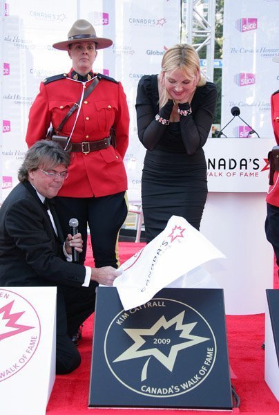 Ким Кэтралл получает Звезду Славы