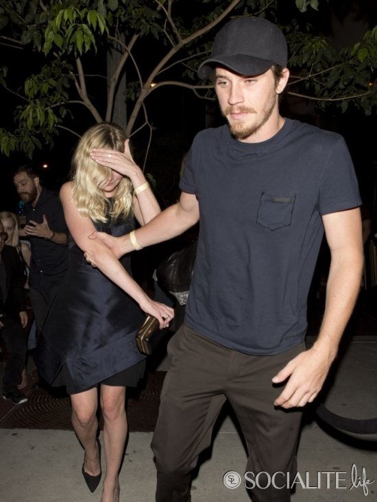 Кирстен Данст