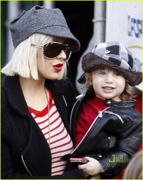 Кристина Агилера5