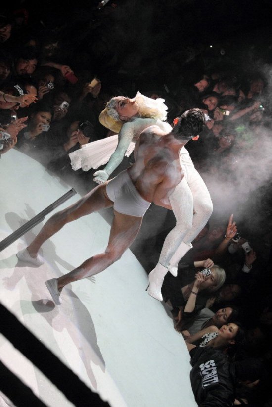 Шоу Леди Гага в Токио