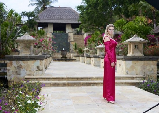 Лена Ленина