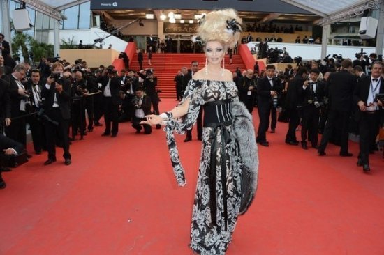 Лена Ленина