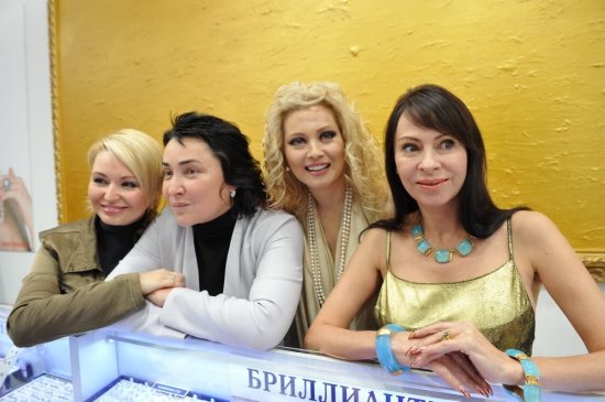 Лена Ленина