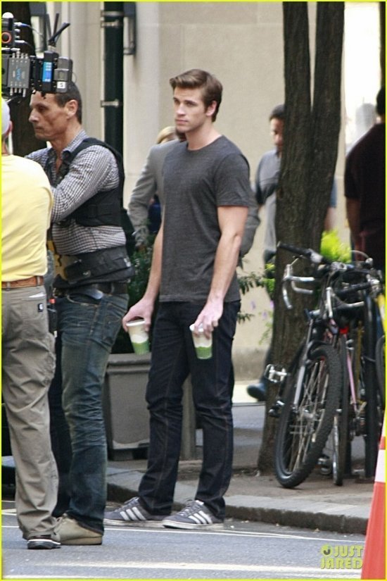 Лиам Хемсворт