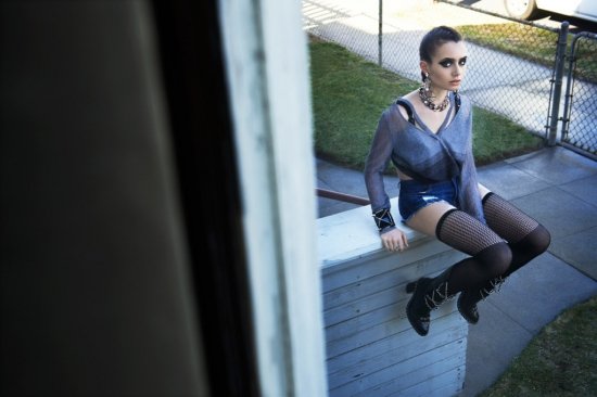 Лили Коллинз