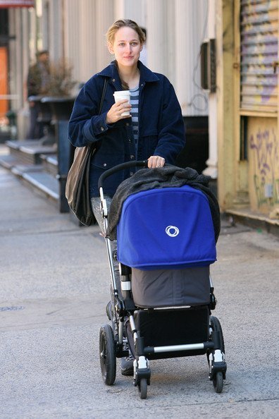 Лили Собески