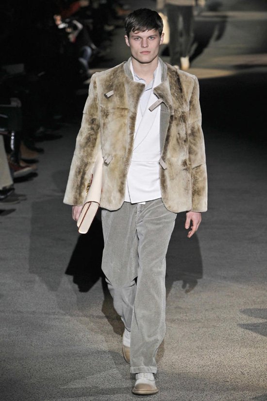 Луи Вуиттон