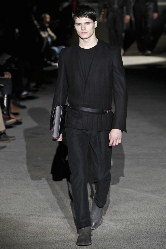 Луи Вуиттон