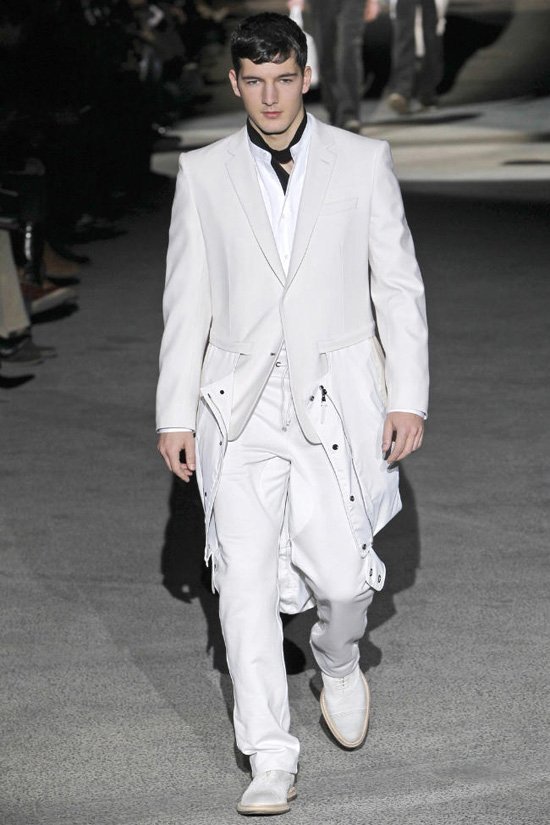 Луи Вуиттон