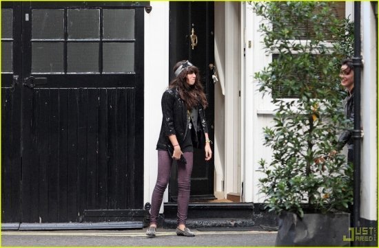 Лурдес Леон2