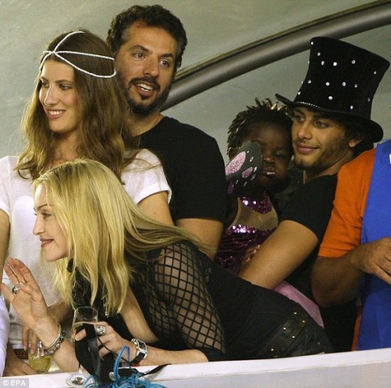 Мадонна и Хесус Лус