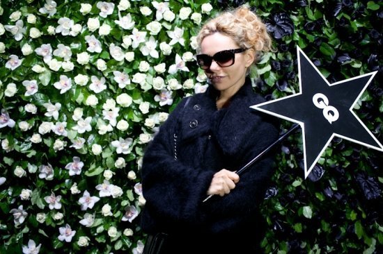 Марк Абрахамс. Два цвета