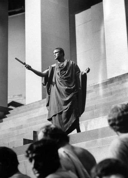 Марлон Брандо