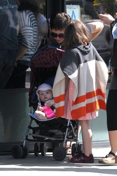 Мэгги Джилленхол