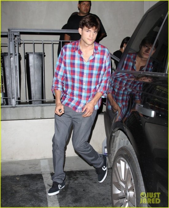 Мила и Эштон