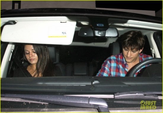 Мила и Эштон