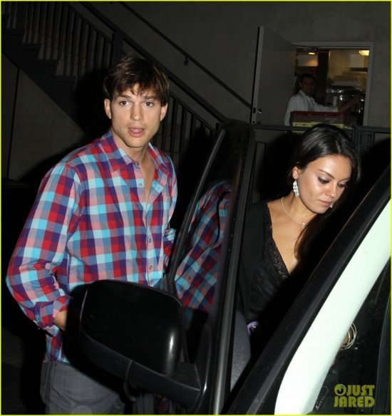 Мила и Эштон