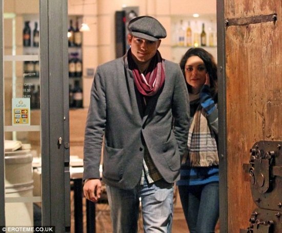 Мила и Эштон