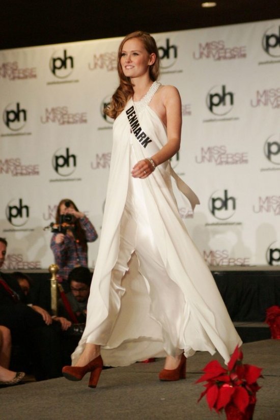 Мисс Вселенная 2012