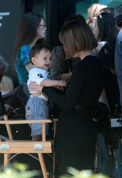 Мия Васиковска