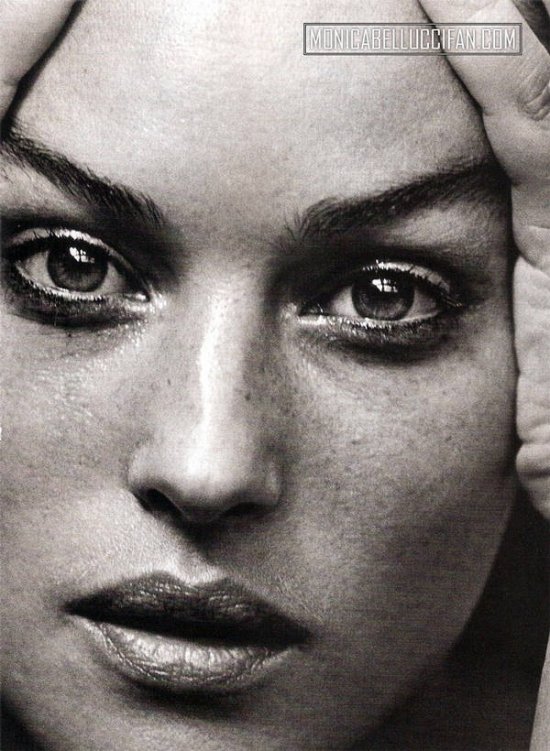 Моника Белуччи