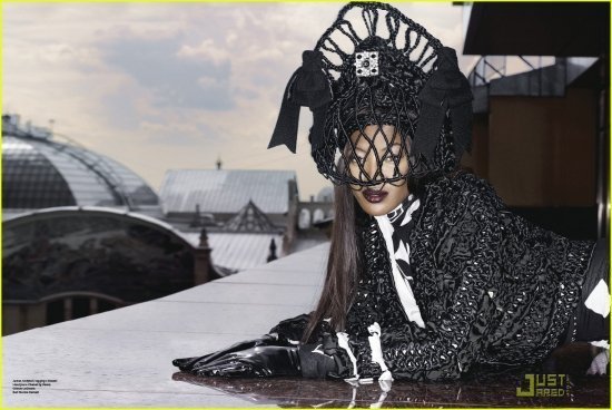 Наоми Кэмпбелл для V