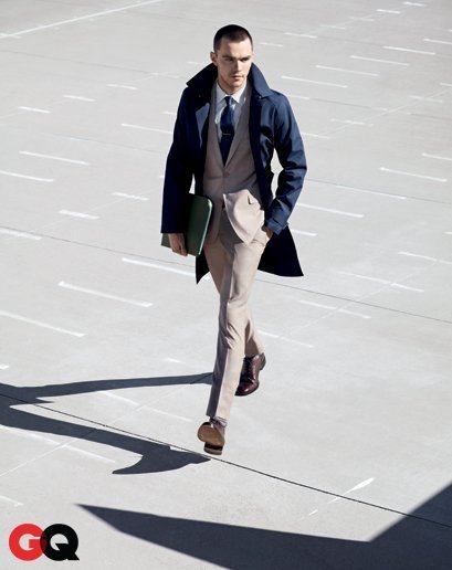 Николас Холт