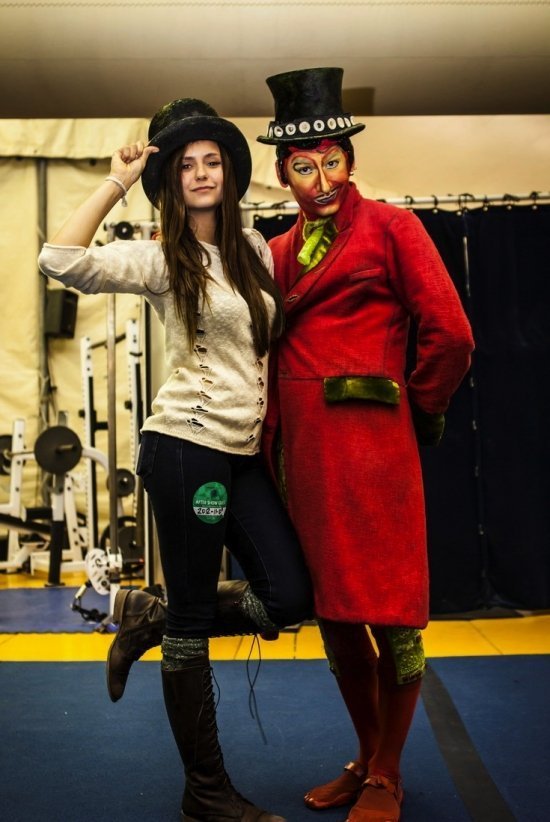 Нина Добрев