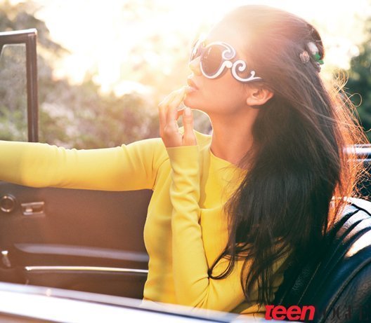 Нина Добрев