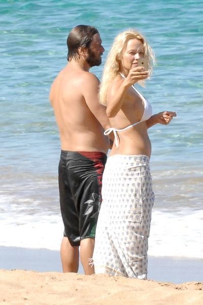 Памела Андерсон