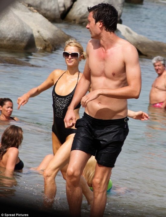 Пэрис Хилтон