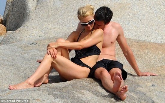 Пэрис Хилтон