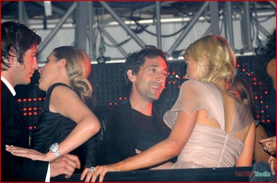 Пэрис Хилтон и Эдриан Броуди