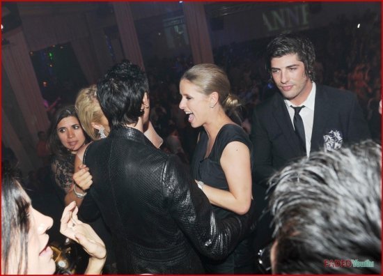 Пэрис Хилтон и Эдриан Броуди