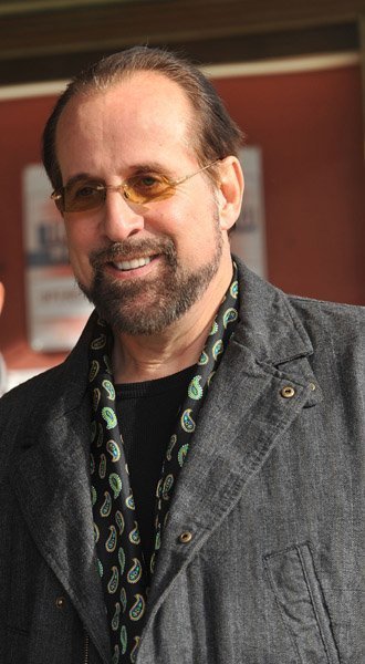 Питер Стормаре