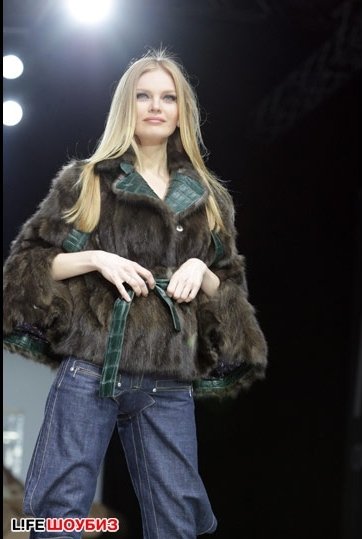 показ Ильи Шияна