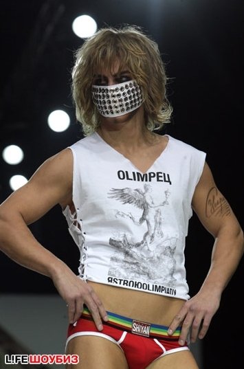 показ Ильи Шияна