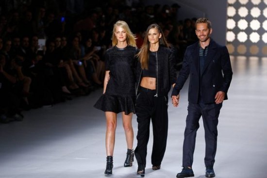 Пол Уокер Colcci