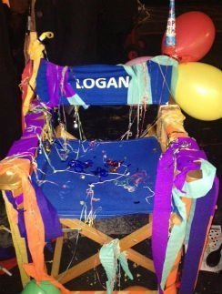 Праздничное кресло